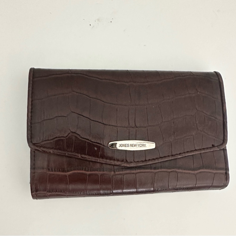 Vintage Jones New York Dark Brown Croc-Embossed Wallet